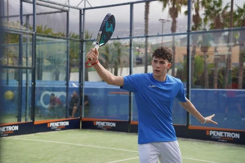 Tomás padel