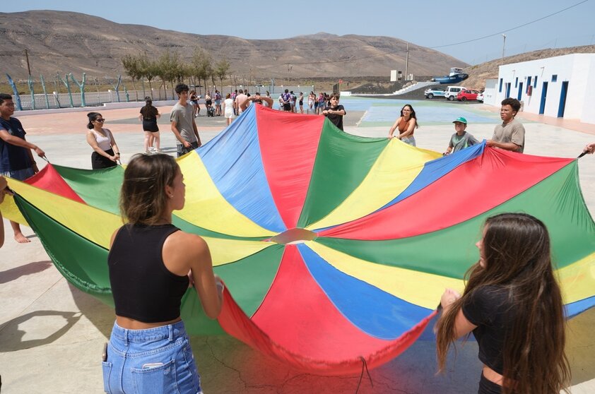 Jóvenes en el albergue de Pozo Negro