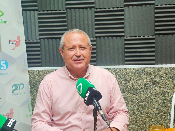 Juan Cabrera en Radio Insular