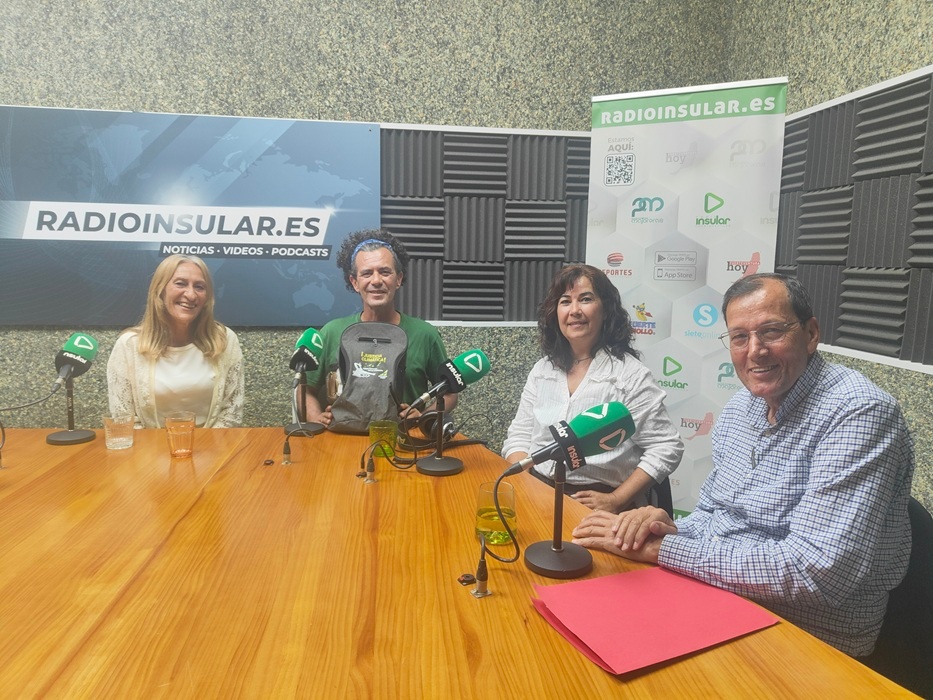 Fuerteventura Tiene un Límite sentados